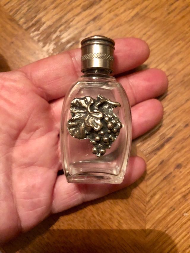 Bottiglietta vintage in vetro