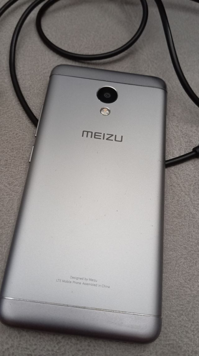 Móvil Meizu. M3s.