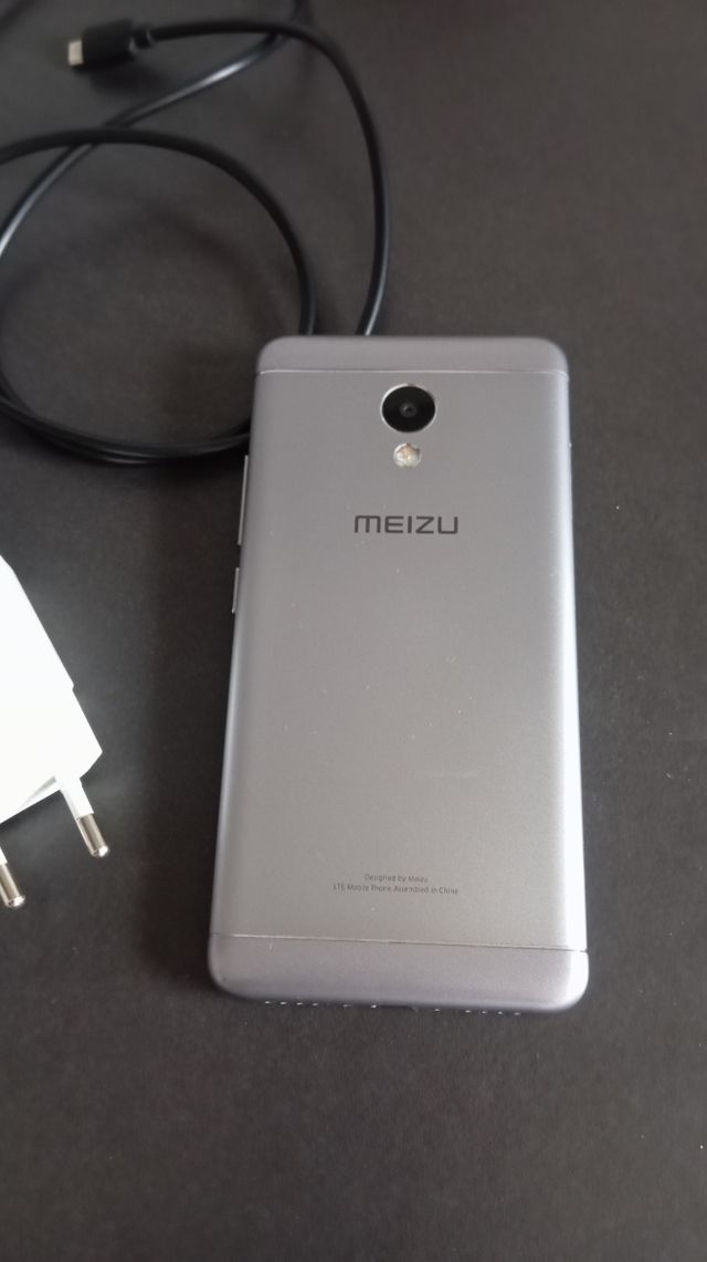 Móvil Meizu. M3s.