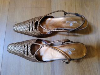 Zapatos NICOLÁS dorados talla 40