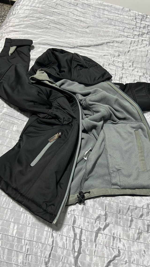 Chaqueta Vredestein negra invierno