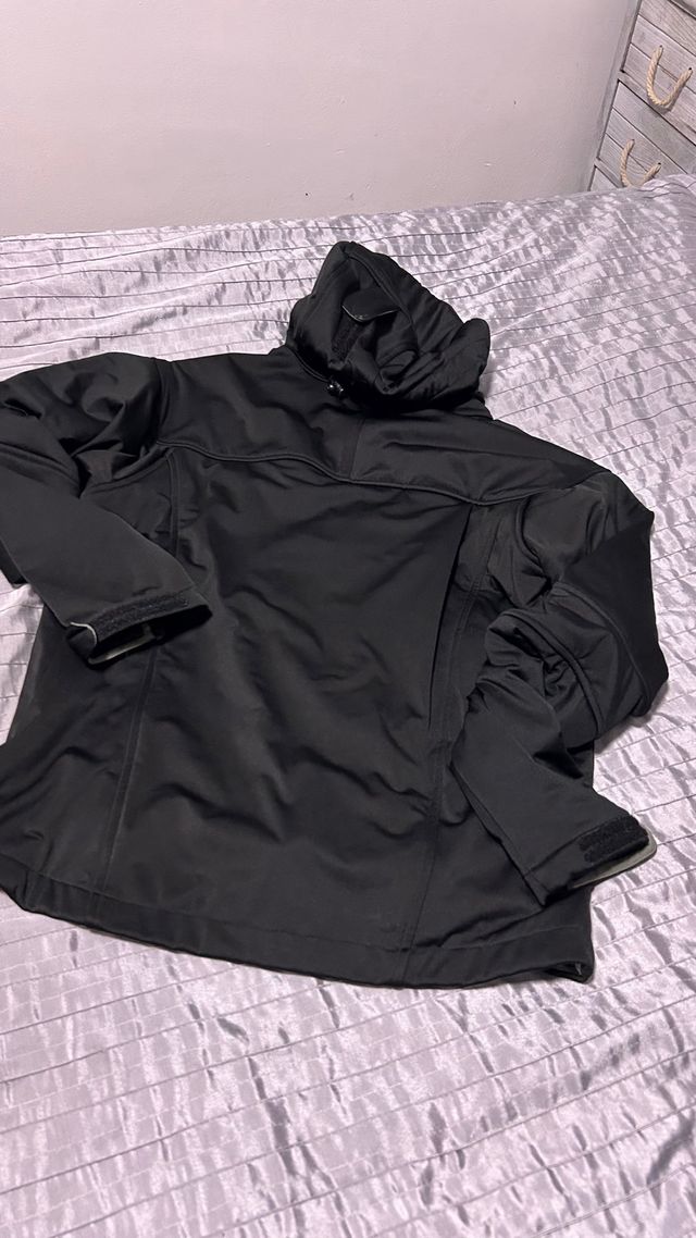 Chaqueta Vredestein negra invierno
