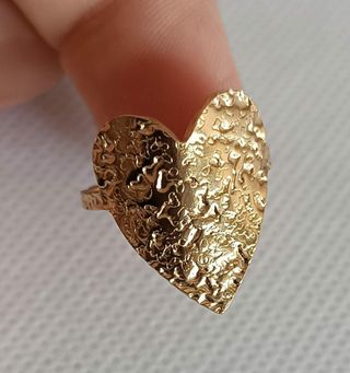 Anillo corazón dorado