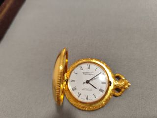 4 relojes: Invicta, Maty