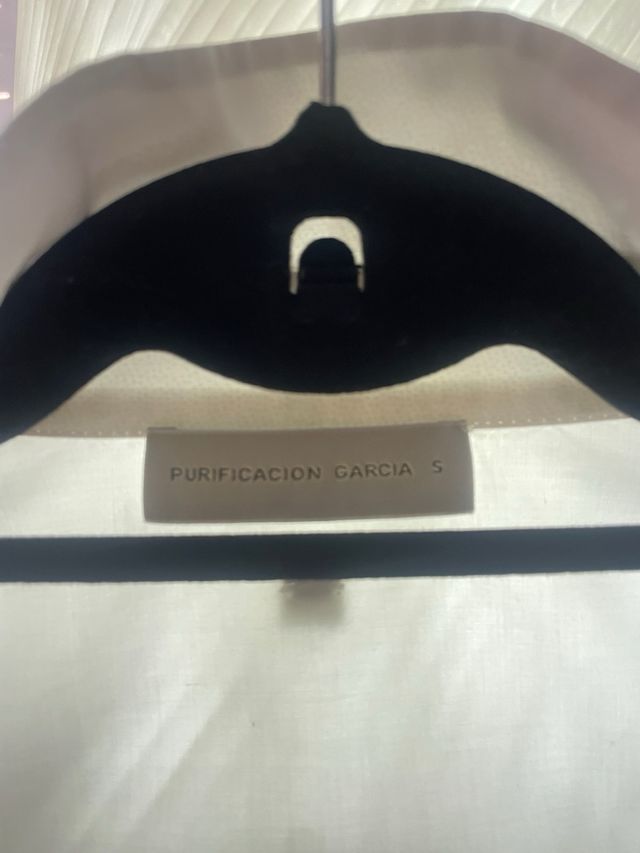 Camicia bianca Purificación García