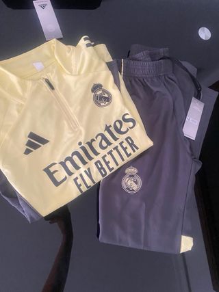 Chándal Real Madrid 25-26 niño.