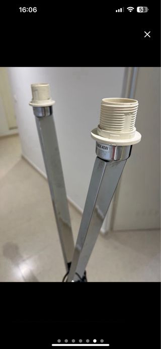 Lampara pie metalica - 2 luces