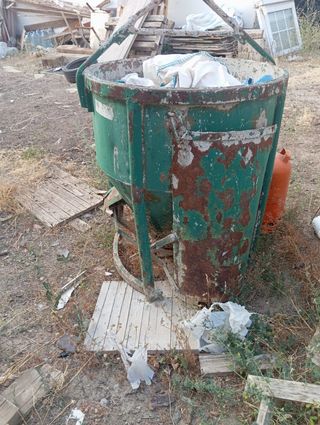 Cubo hormigon usado