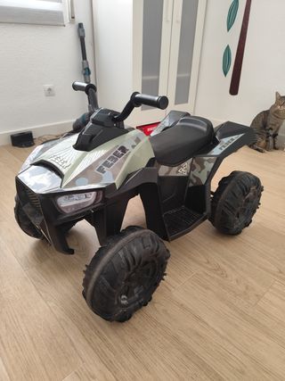 Quad eléctrico Feber infantil