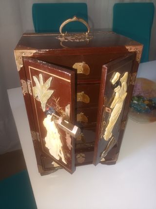 Joyero antiguo