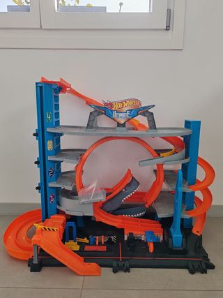 Hot Wheels Ultimate Garage