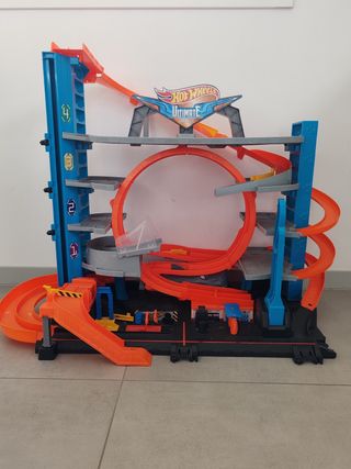 Hot Wheels Ultimate Garage