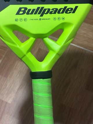Pala Bullpadel Vertex 02 - IMPECABLE