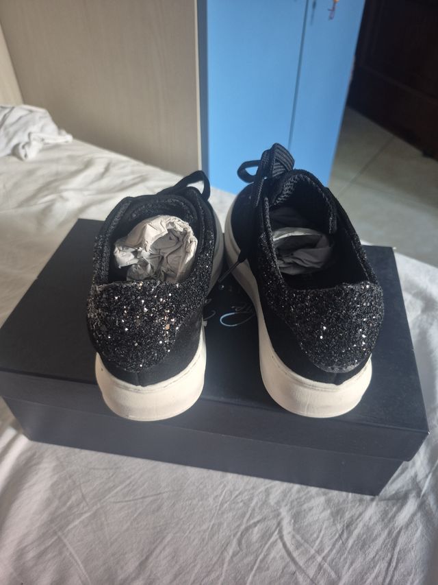 Sneakers nere glitter n.36