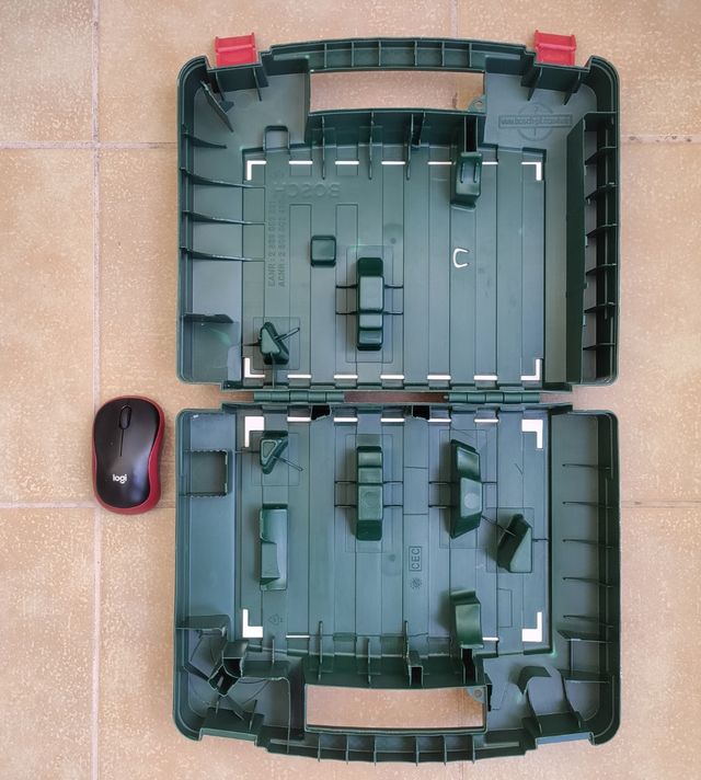 Caja de sierra Bosch PST 700