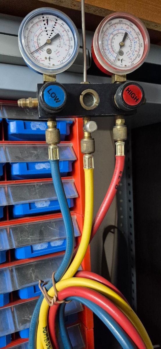 Manómetros aire acondicionado usados