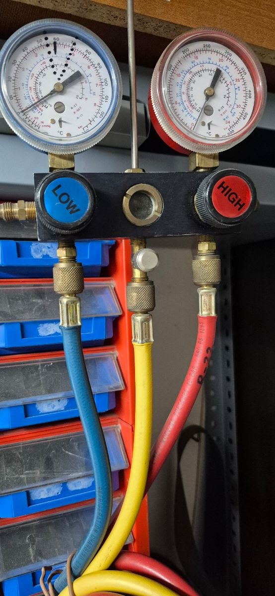 Manómetros aire acondicionado usados