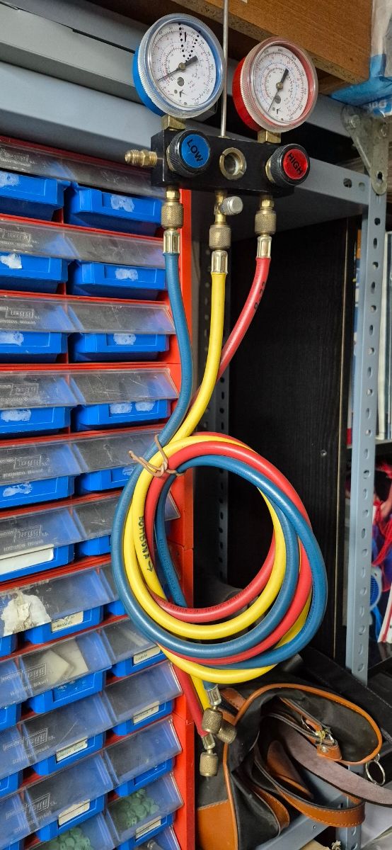 Manómetros aire acondicionado usados