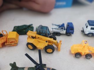 Colección de coches de juguete