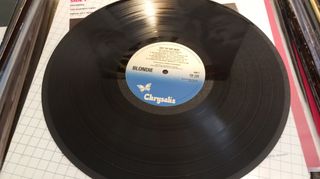 Blondle - Easy To The Beat LP