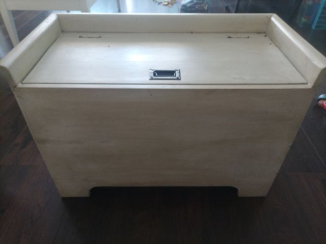 Arcón/baul madera gris claro