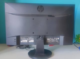  Monitor Full HD 22" HP
Modello V22
