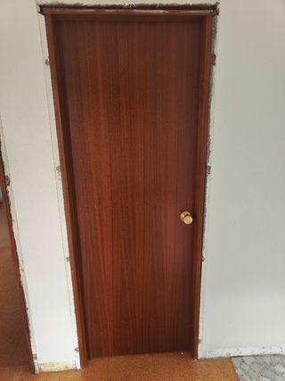 Puerta interior madera