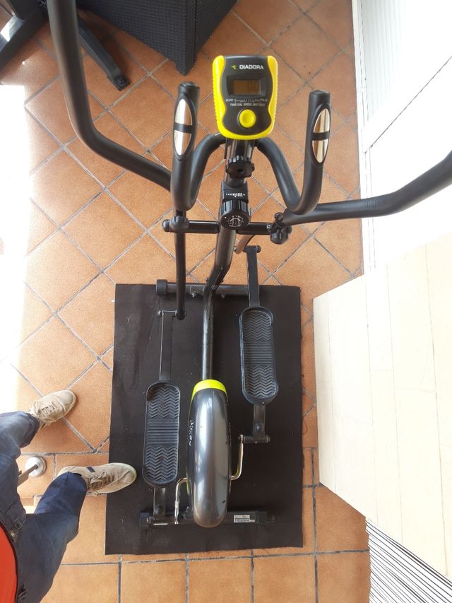 Elíptica DIADORA Fitness - Fitness