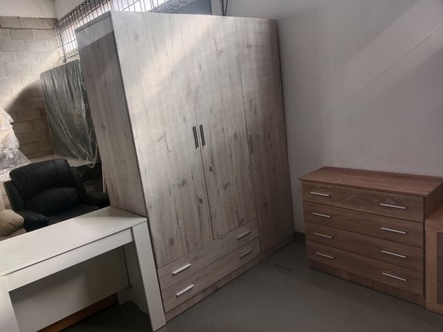 Cama canapé + 2 mesitas de noche