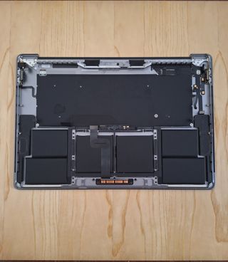 Topcase MacBook Pro A2141