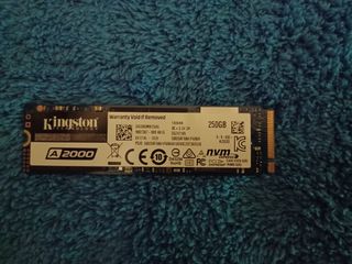 SSD M.2 Kingston - 250 GB