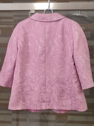 Chaqueta corta de mujer color rosa 3/4 boda evento