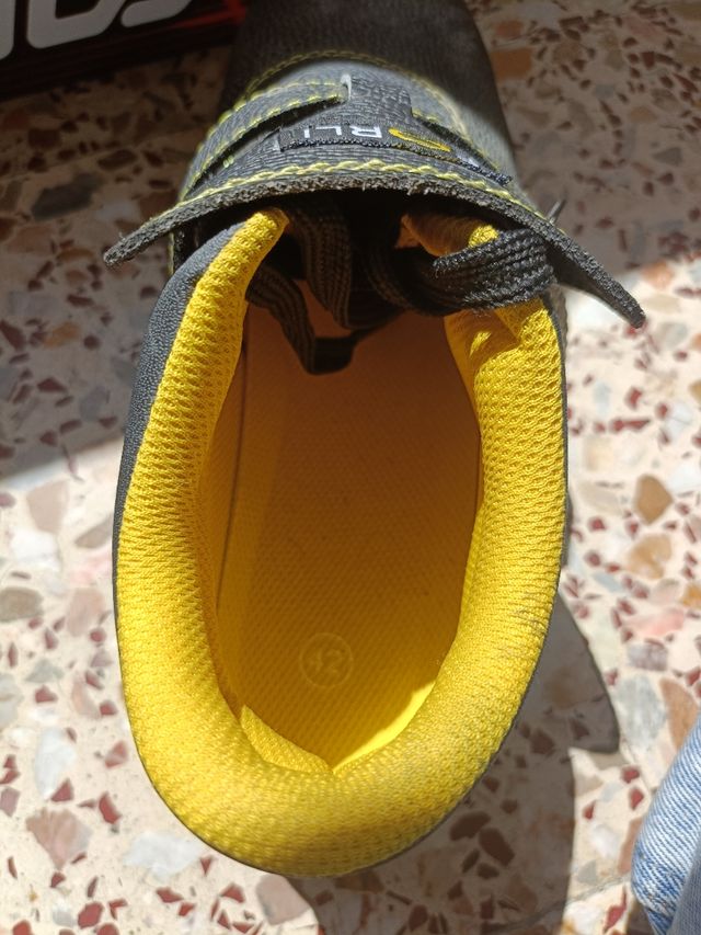 Botas seguridad - negras y amarillas