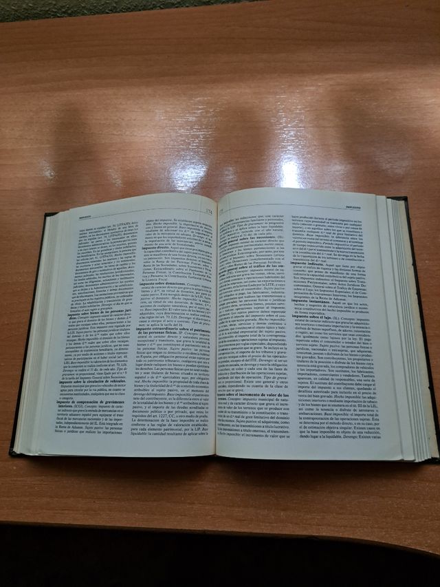 Diccionario básico jurídico (Spanish Edition)