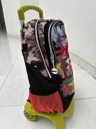 Mochila escolar Avengers con ruedas