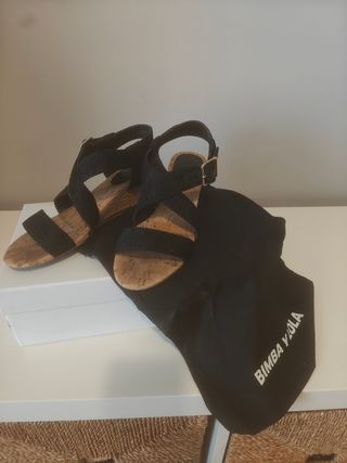 Sandalias Bimba y Lola negras