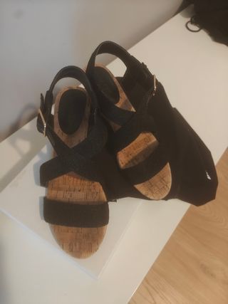 Sandalias Bimba y Lola negras