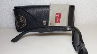 Ray-Ban New Wayfarer Polarizadas Negras