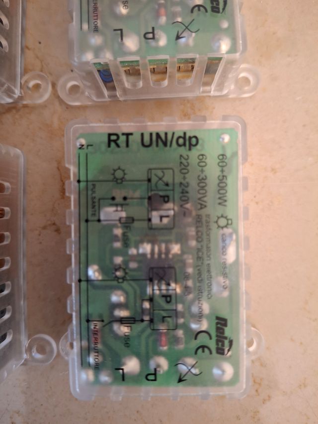 4 Relè Relco RT UN/dp 60-500W