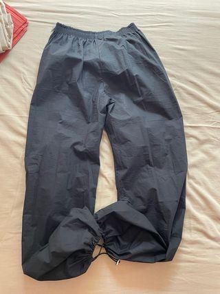 Pantaloni parachute neri