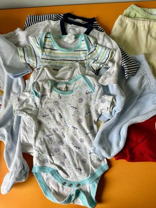 Lotto abbigliamento bambino 1 mese autunno inverno