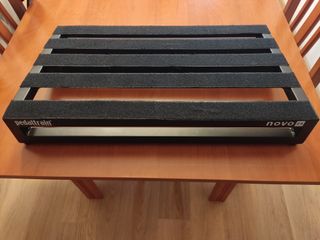 Pedaltrain Novo 24 - Pedalera