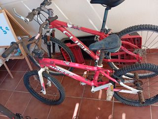 3 bicis + patinete infantil 80€