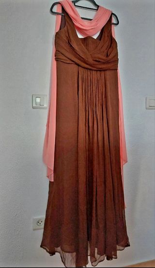 Vestido largo marrón Jesús del Pozo