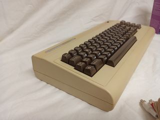 Commodore 64 G completo funzionante 