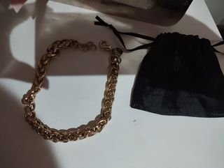 Collar dorado Massimo Dutti