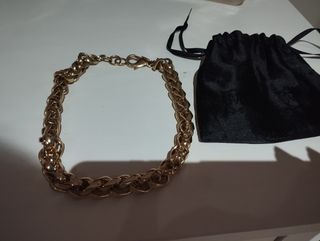 Collar dorado Massimo Dutti