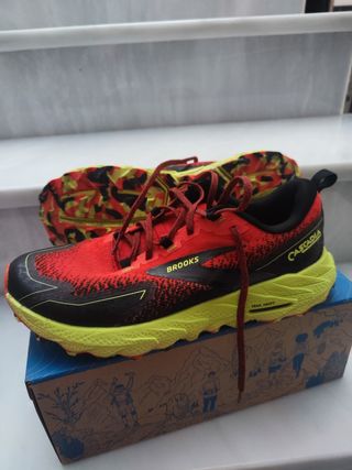 Brooks Cascadia 18 Trail Running Talla 44
