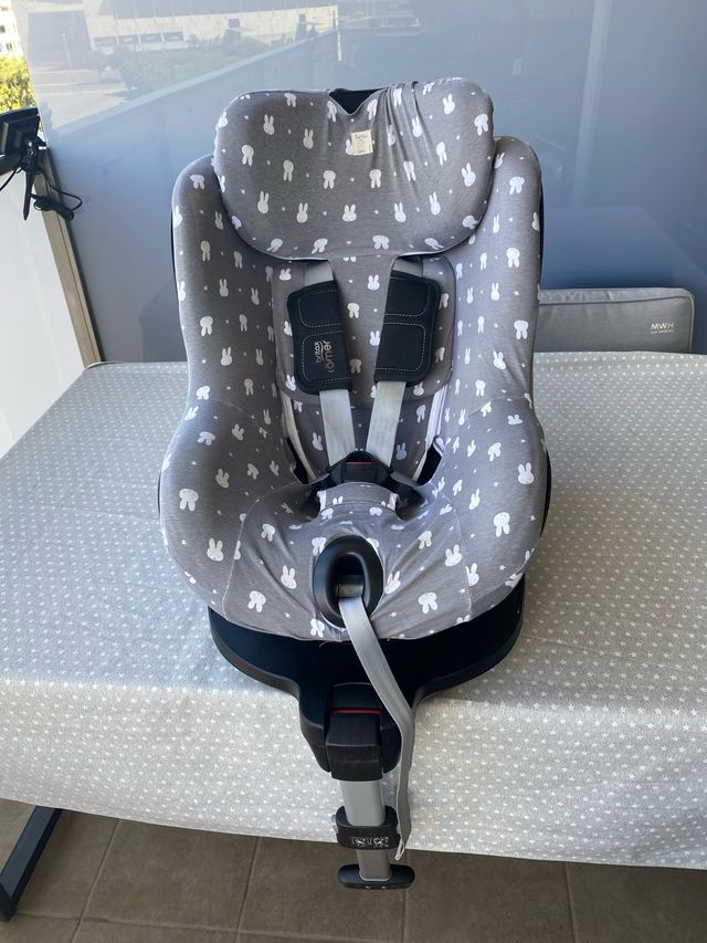 Silla coche Britax Römer + reductor