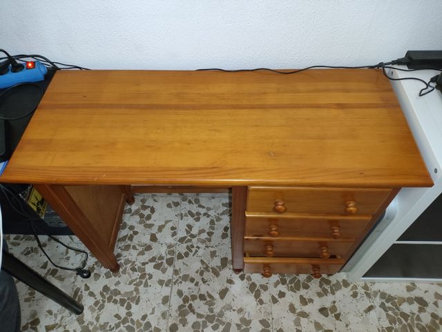Escritorio madera maciza 4 cajones